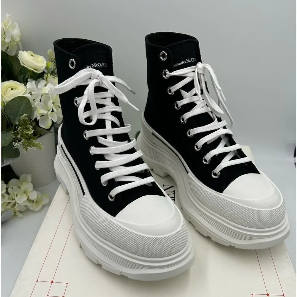Men’s Alexander McQueen tread slick sneakers, size 44 made in Italy